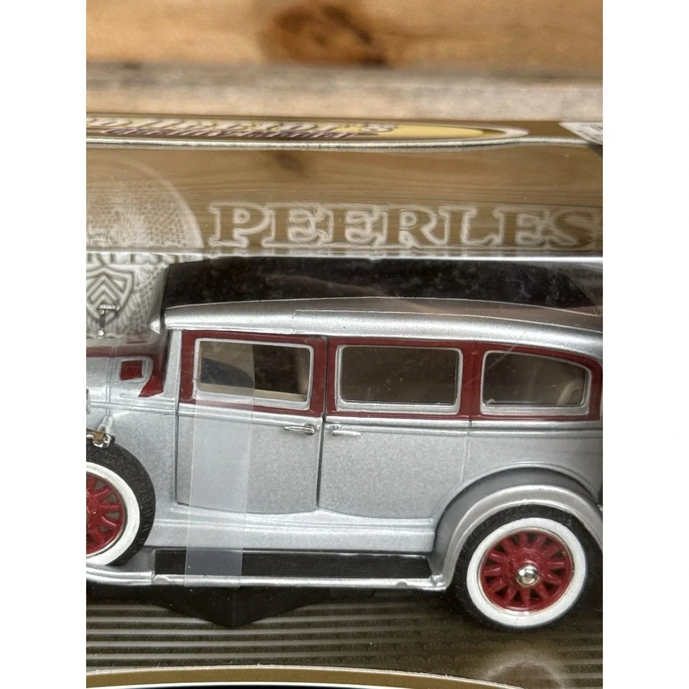 Anson Prestige Edition Collectible Quality Model Car 1931 PeerLess 1/18, IN BOX!